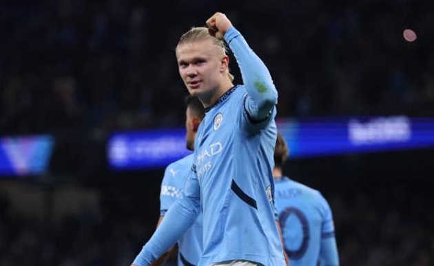 Erling Haaland đi vào lịch sử Champions League.